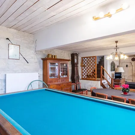 度假居 La Pierre Blanche Montchalons